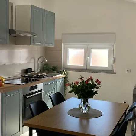 Jozephine 3 By Guide Apartament Pula